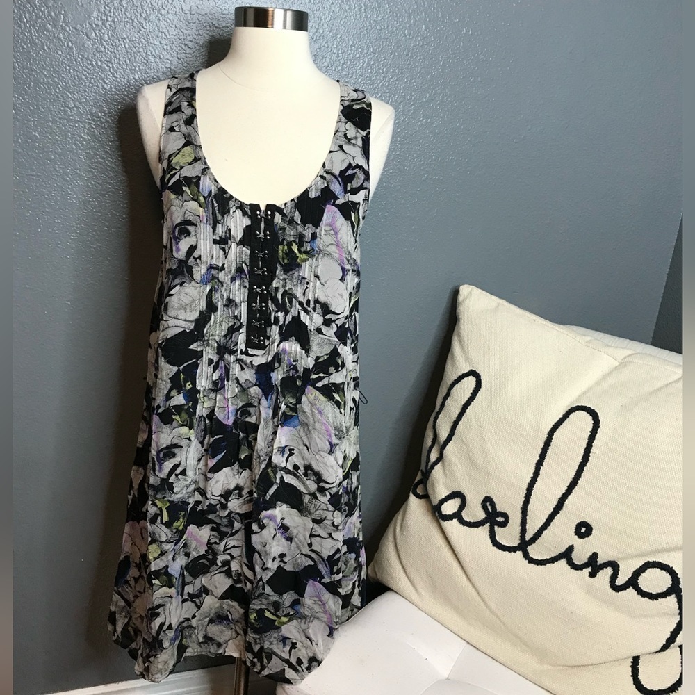 Hinge gray and purple floral dress size small